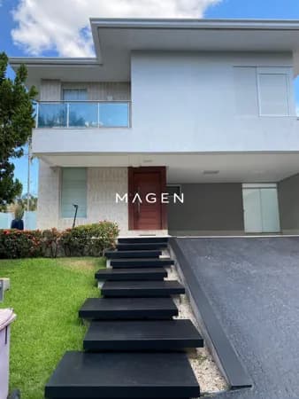 Sobrado à Venda no Jardins Valência - 4 Suítes, Escritório, Lote de 472 m² - Goiânia-GO
