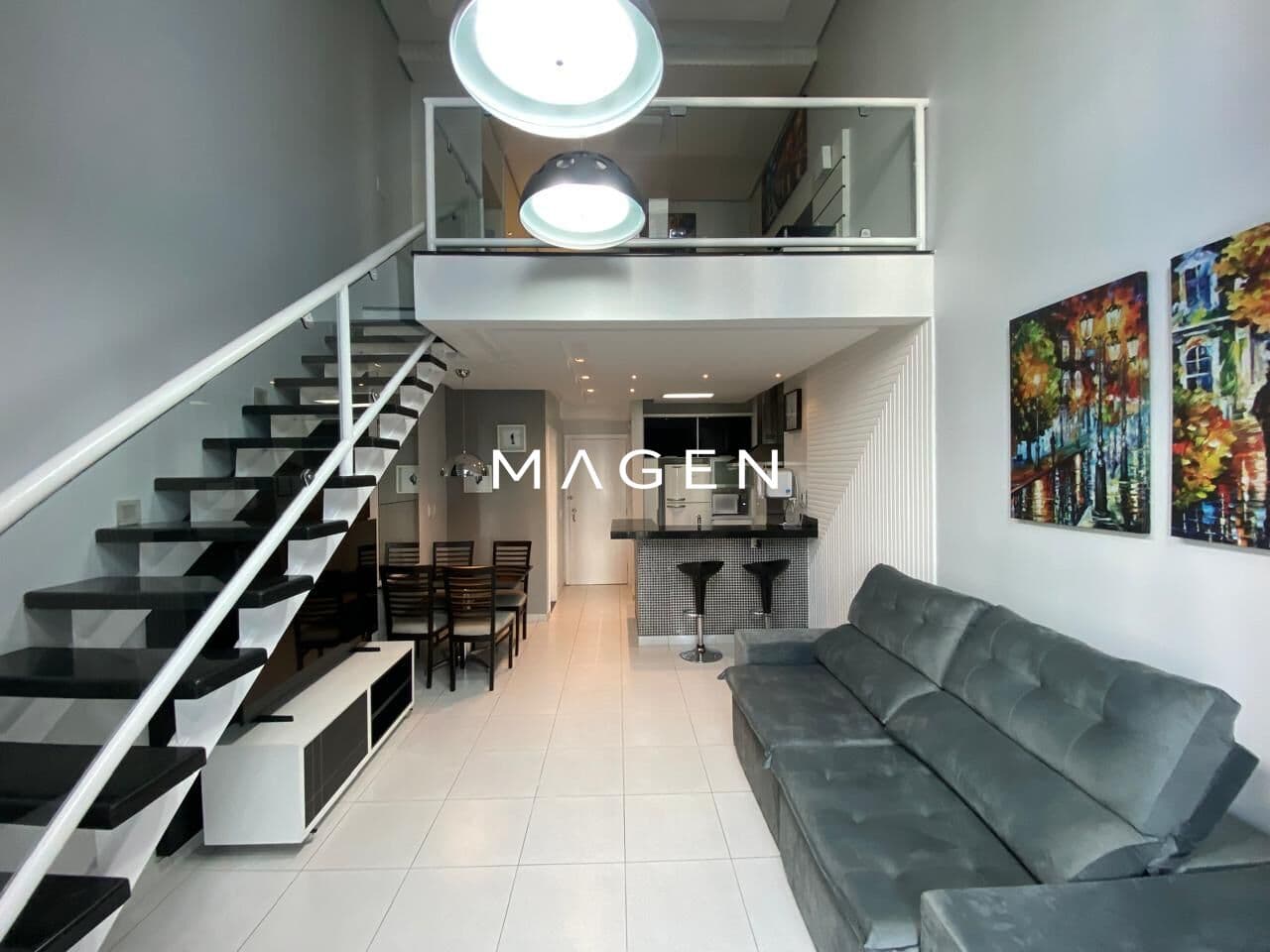 Loft Duplex Mobiliado para Aluguel – Frente ao Parque Flamboyant