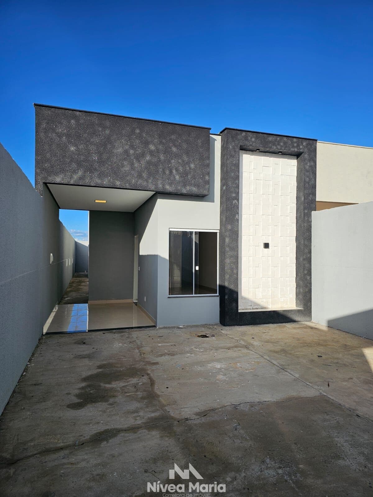 CASA À VENDA