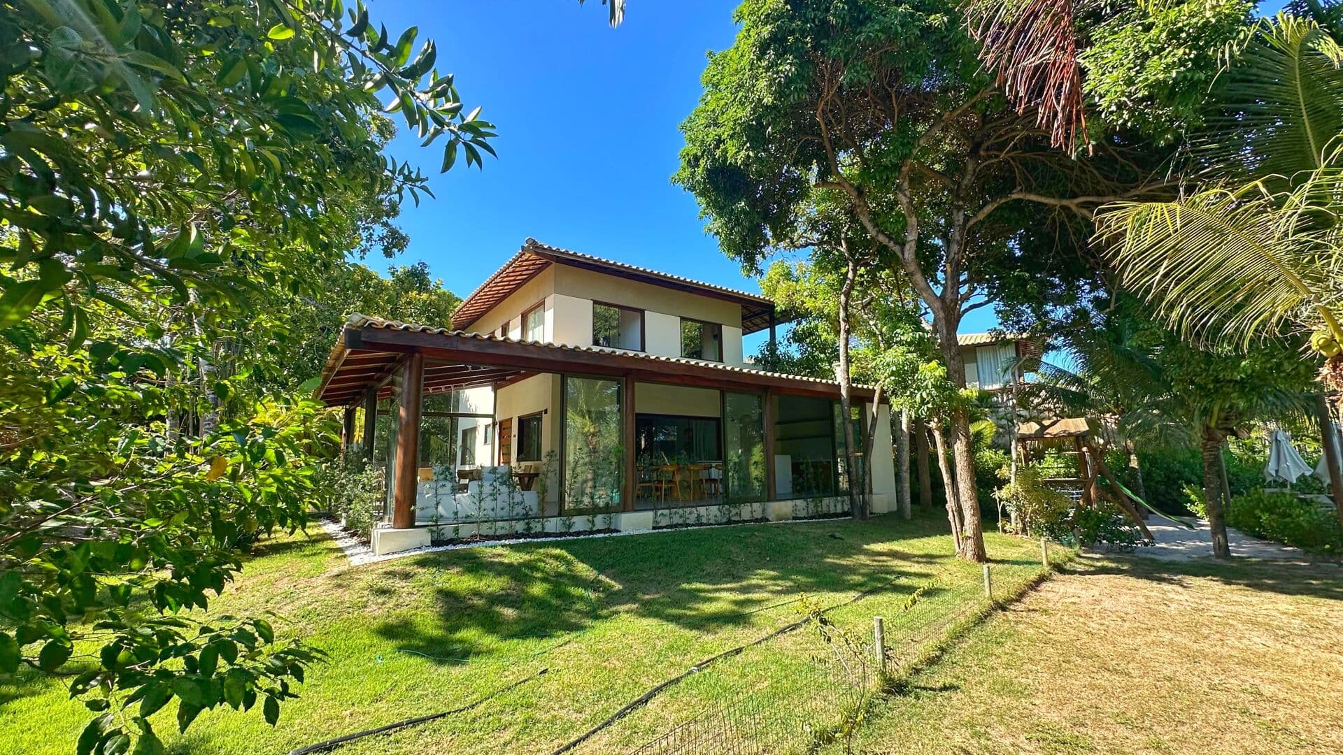 Casa 4 suítes Condomínio Alto da Constância Praia do Forte Residence