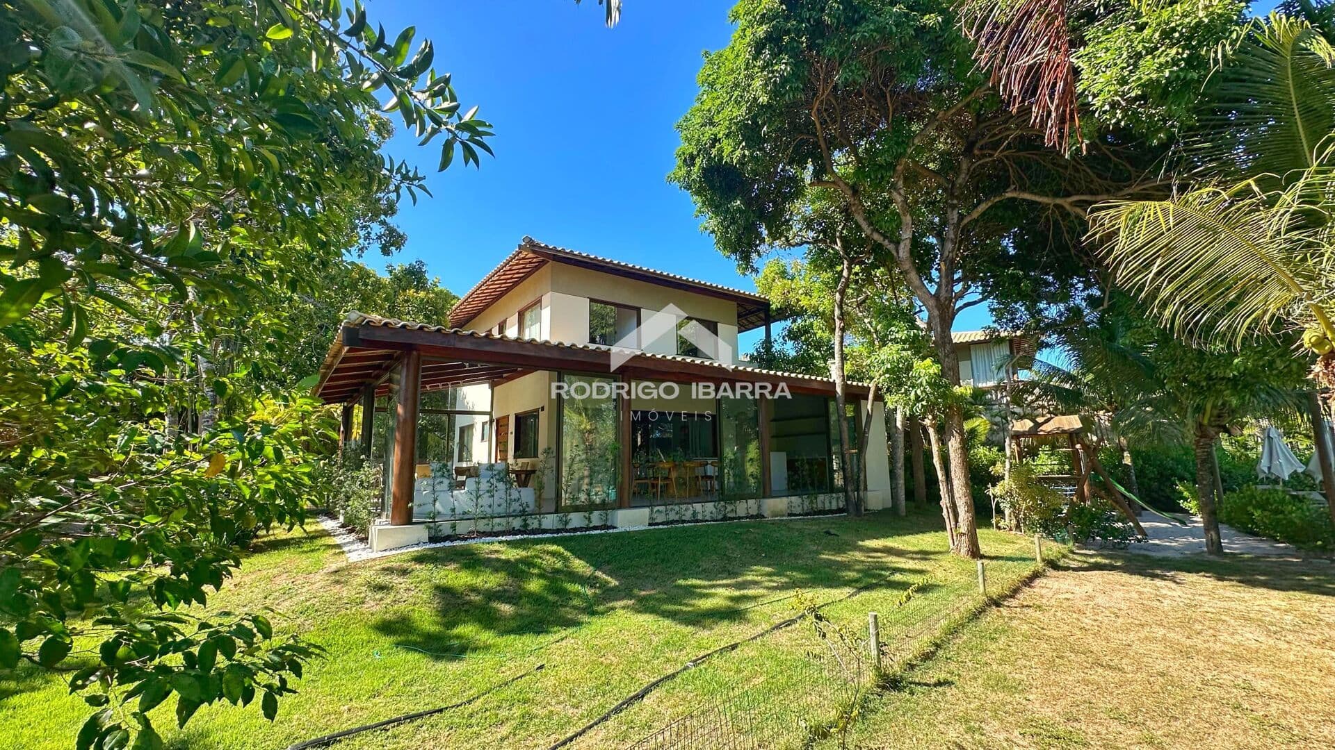 Casa 4 suítes Condomínio Alto da Constância Praia do Forte Residence