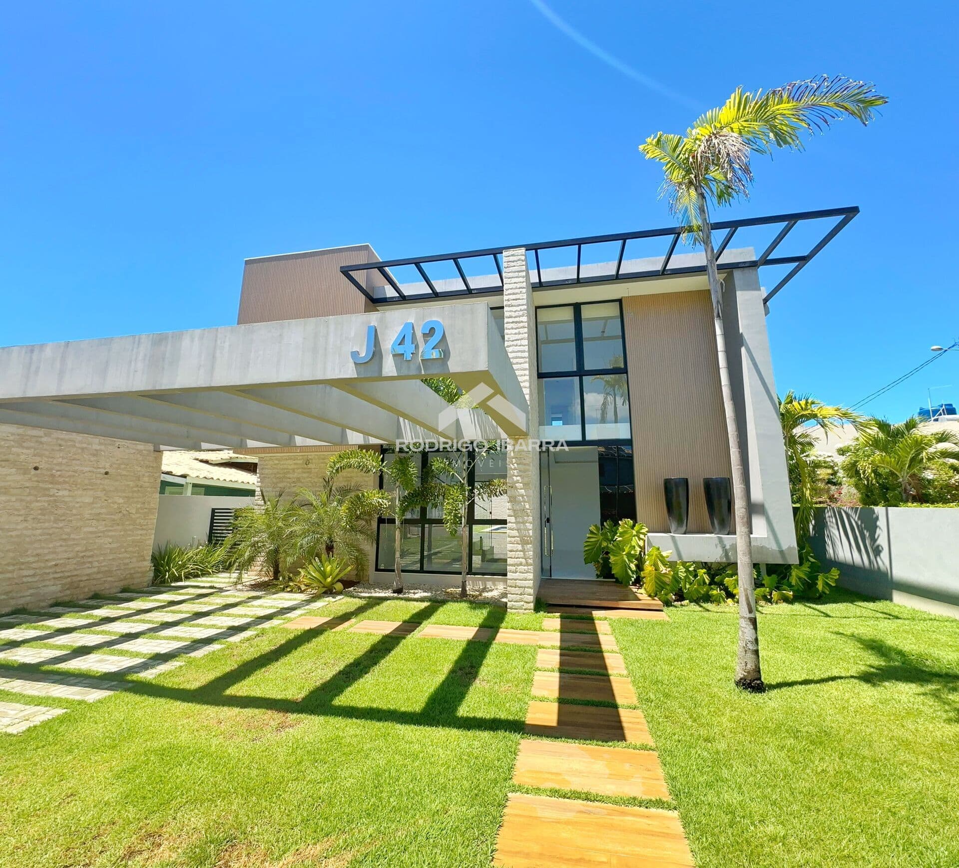 Casa Alto Padrão - Condomínio dos Corais – Guarajuba, a 100m da Praia