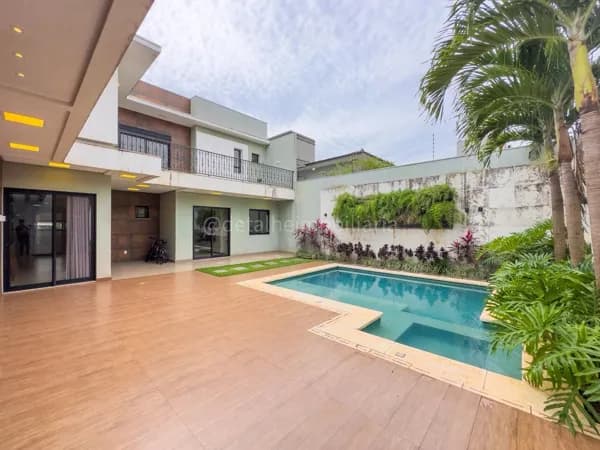 Sobrado Alto Padrão em Recanto Tropical, Cascavel/PR
