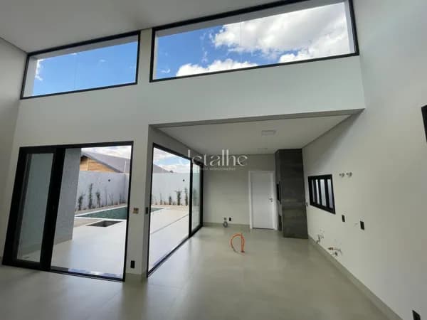 Casa em Cascavel - Recanto Tropical