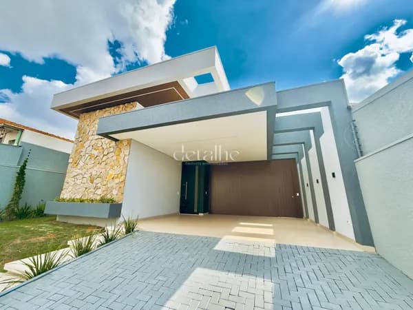 Casa Alto Padrão em Cancelli