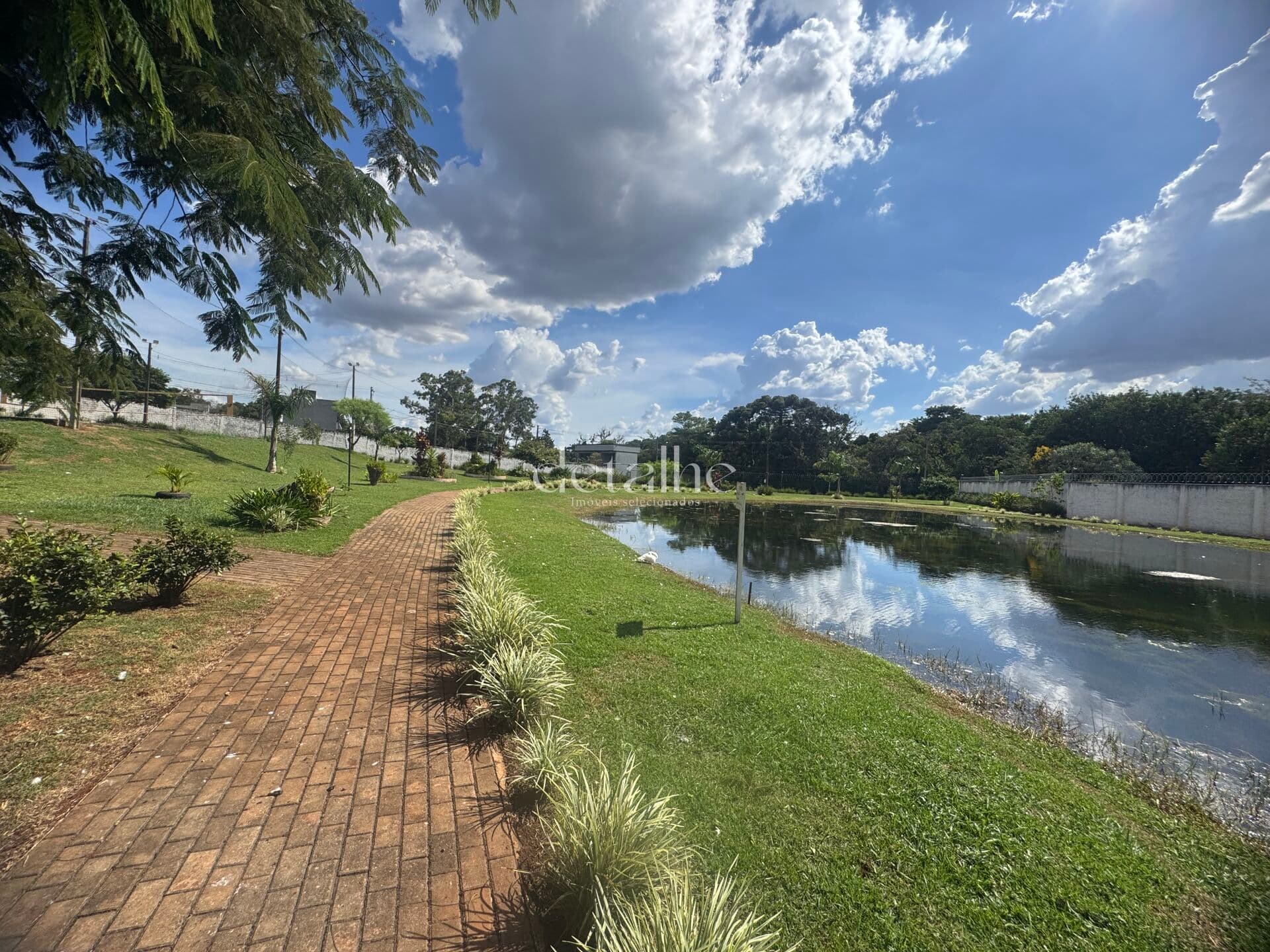 Terreno em Condomínio em Universitário, Cascavel/PR