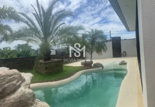 Casa de condomínio com 04 suítes, elevador e piscina natural em Indaiatuba/SP