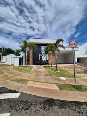 Casa em Condomínio com 03 suítes, escritório e piscina - Indaiatuba/SP