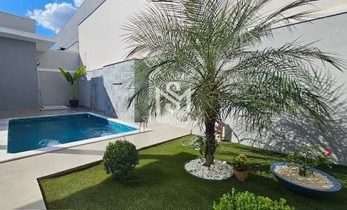 Casa em Condomínio com piscina- Indaiatuba/SP