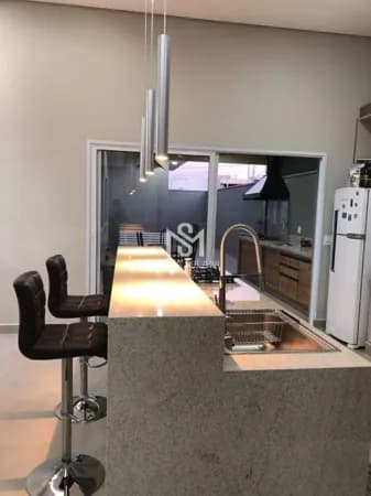 Casa no Condomínio Mantova para venda ou locação com 03 dormitórios- Indaiatuba/SP