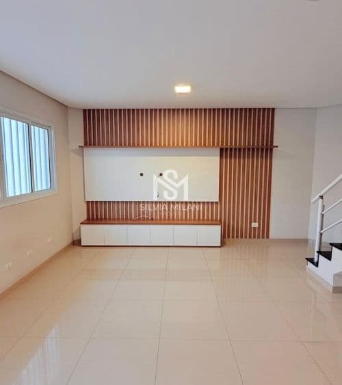 Casa Sobrado com 03 dormitórios no Jardim Cupecê - São Paulo/SP