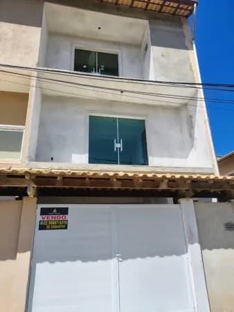 Sobrado em Rio das Ostras - Liberdade