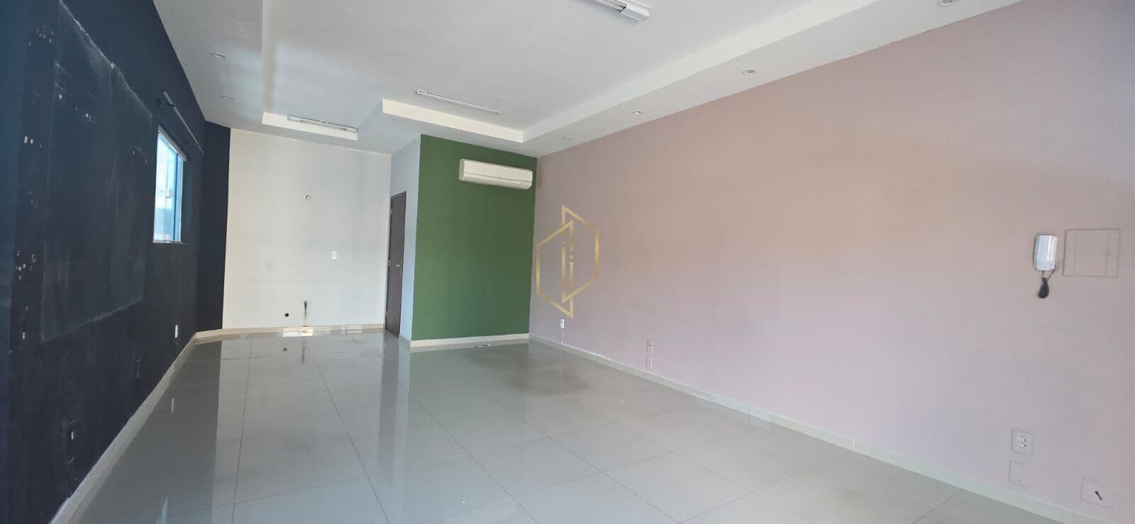 Loja Ponto Comercial em Iririú, Joinville/SC