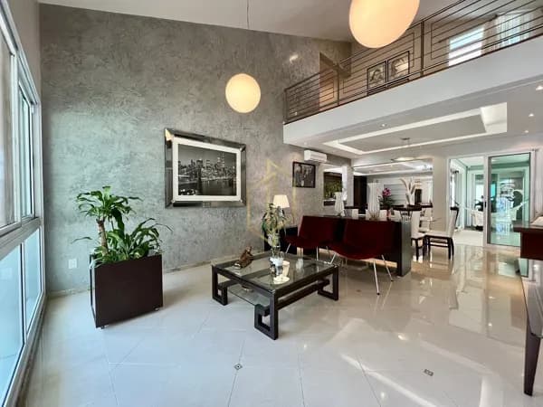 CASA À VENDA NO BAIRRO SAGUAÇU - Joinville/SC