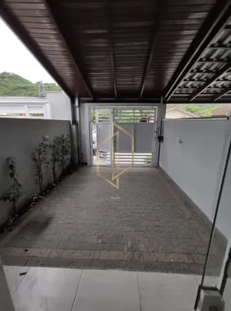 SOBRADO À VENDA NO BAIRRO PARANAGUAMIRIM - Joinville/SC