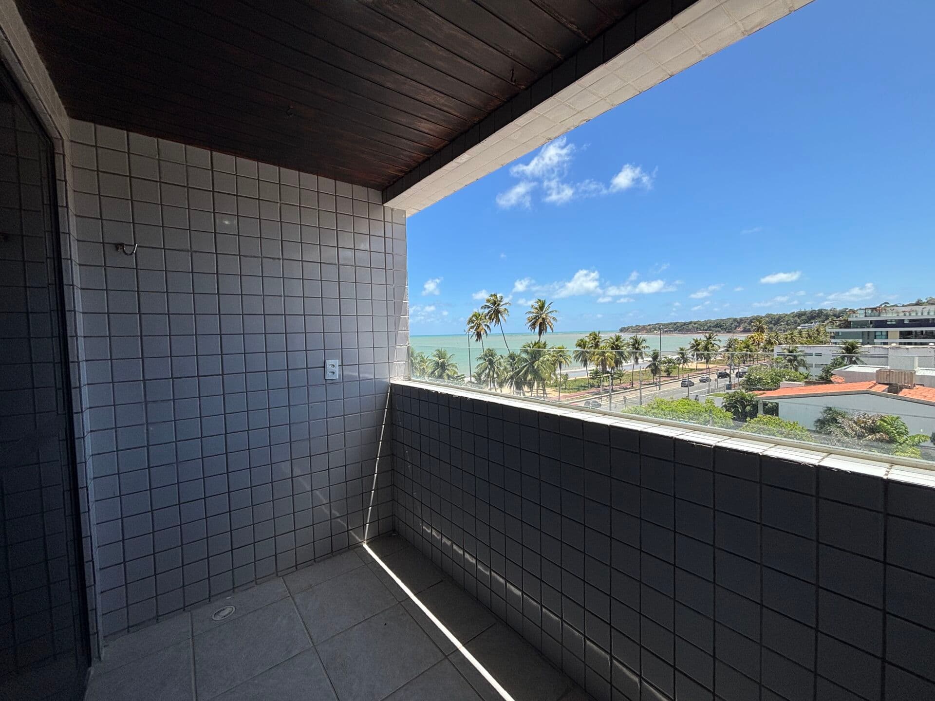 Apartamento à venda 82 metros 03 quartos R$: 850 mil Cabo Branco- João Pessoa- PB