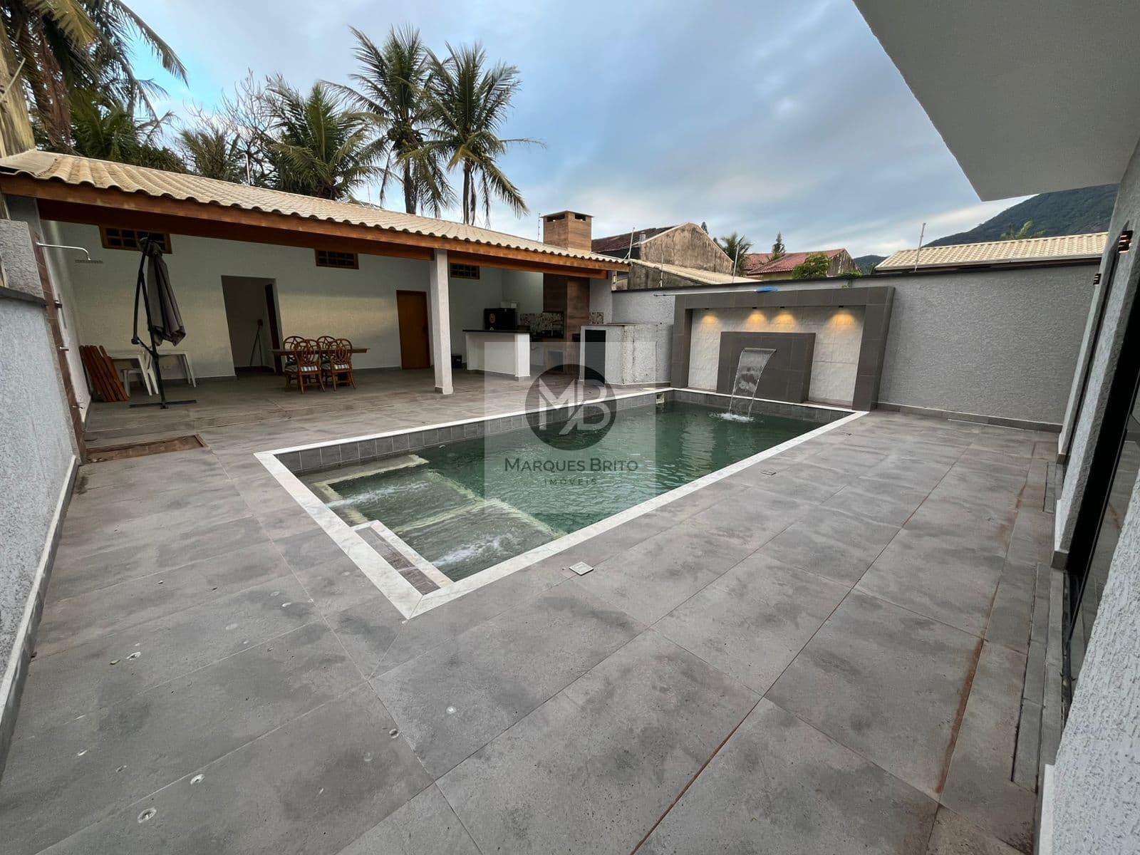 Casa 4 quartos, 4 banheiros, á venda em Centro, Peruíbe/SP