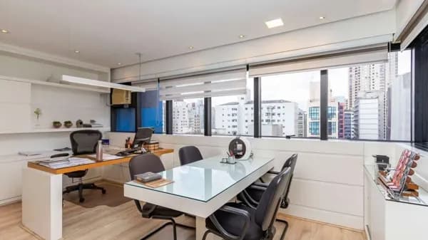 Ponto Comercial/Loja/Box em São Paulo - Vila Nova Conceição