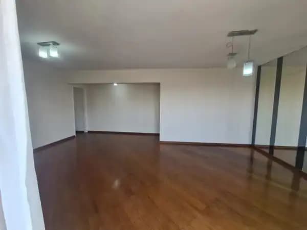 Apartamento à Venda com 140m², 4 dormitórios, 1 suíte e 2 vagas!!!