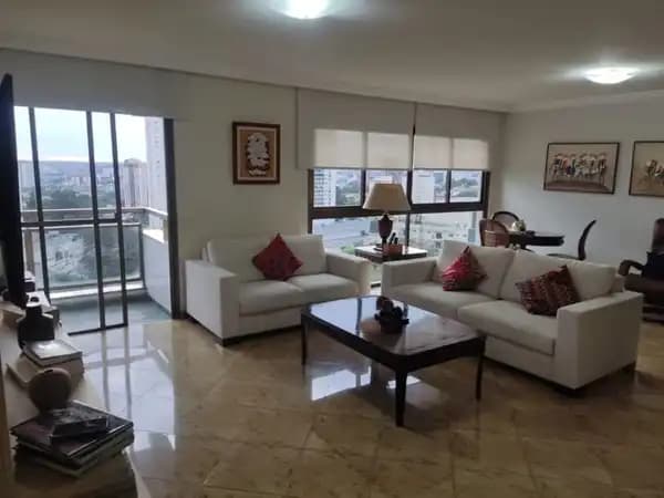 Apartamento à Venda com 180m², 3 dormitórios, 1 suíte, 1 sala e 2 vagas!!!
