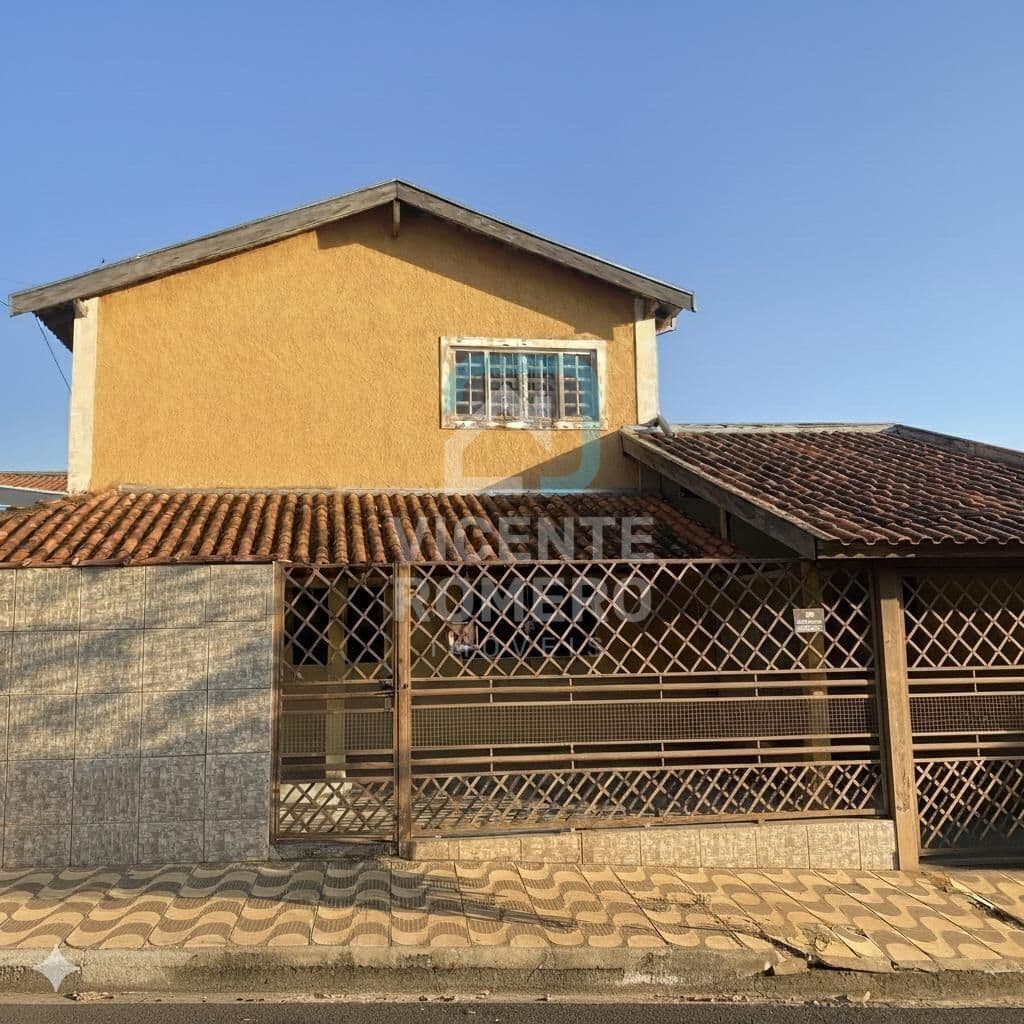 Casa a venda na Cidade de Uchoa 3 Quartos 2 Banheiros 2 Vagas aceita permuta por apartamento em Rio Preto sob consulta