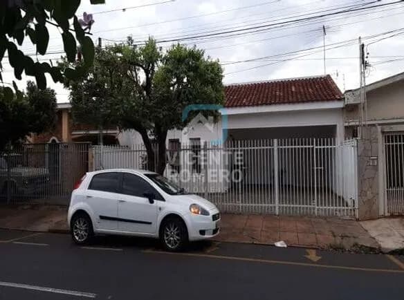 Casa a venda no bairro da Boa Vista 192M² de área construida 320M² de área total de terreno