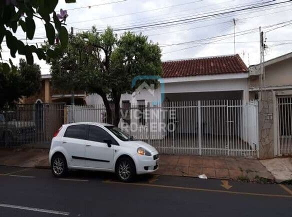 Casa a venda no bairro da Boa Vista 192M² de área construida 320M² de área total de terreno