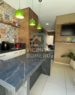Casa com 3 Quartos e 2 banheiros à Venda, 170 m² por R$ 670.000 churrasqueira e piscina privativa