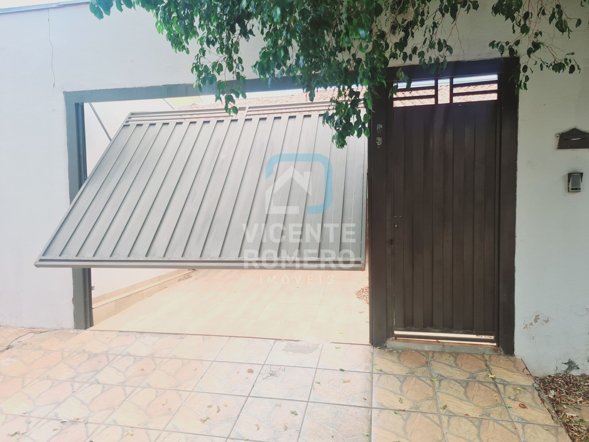 Casa Excelente para Venda no Bairro Aroeiras II 3 Quartos sendo 2 Súites 3Vagas De Garagem 3 Banheiros
