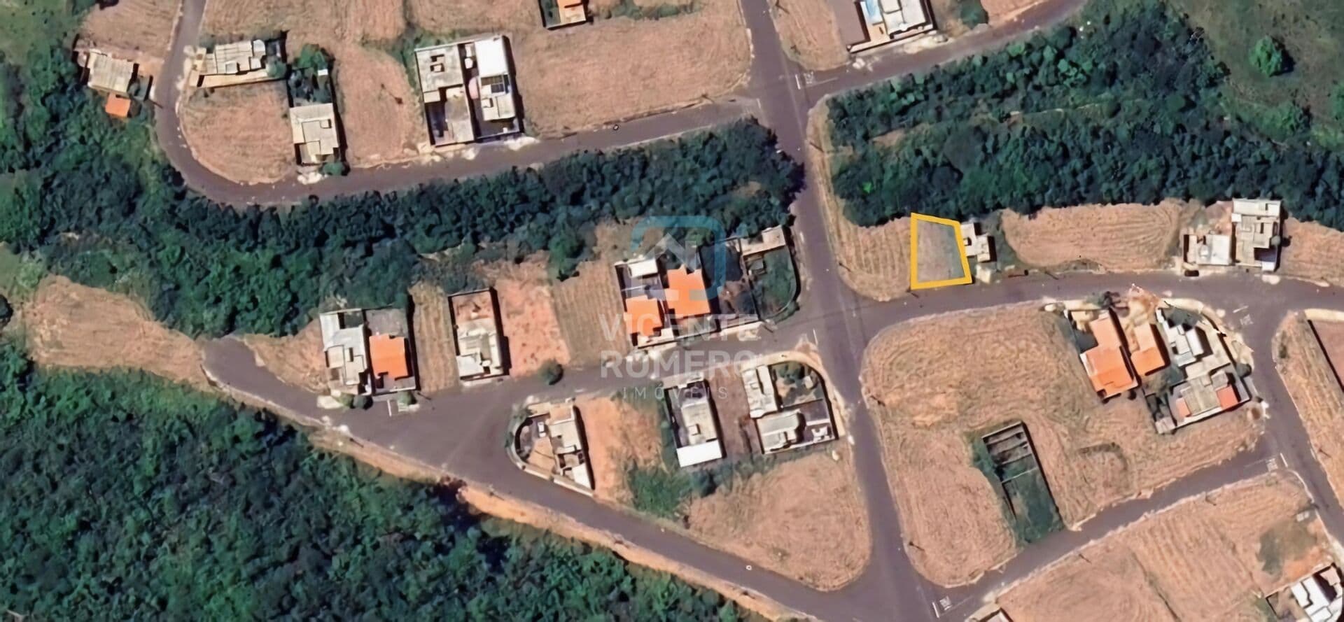 Terreno de Rua em Bady Bassit a venda Bairro novo ja estão pedindo R$100 mil esse R$80 mil ele vende