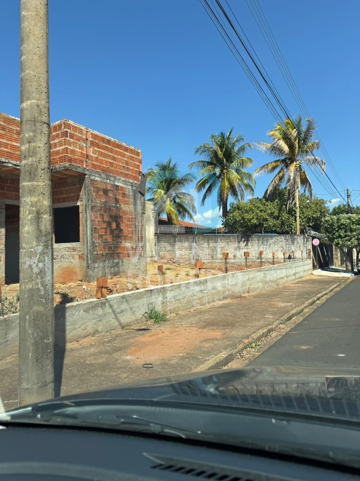 Terreno De Rua Padrão 390 m² de àrea Total em construção