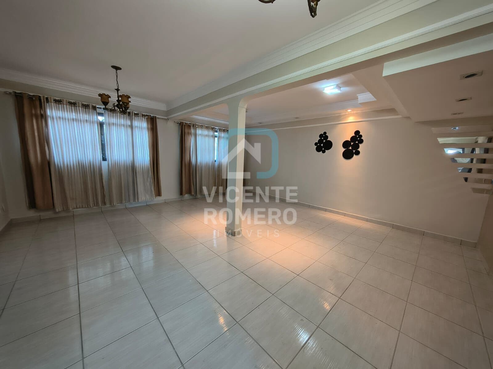 Sobrado para locação residencial ou comercial