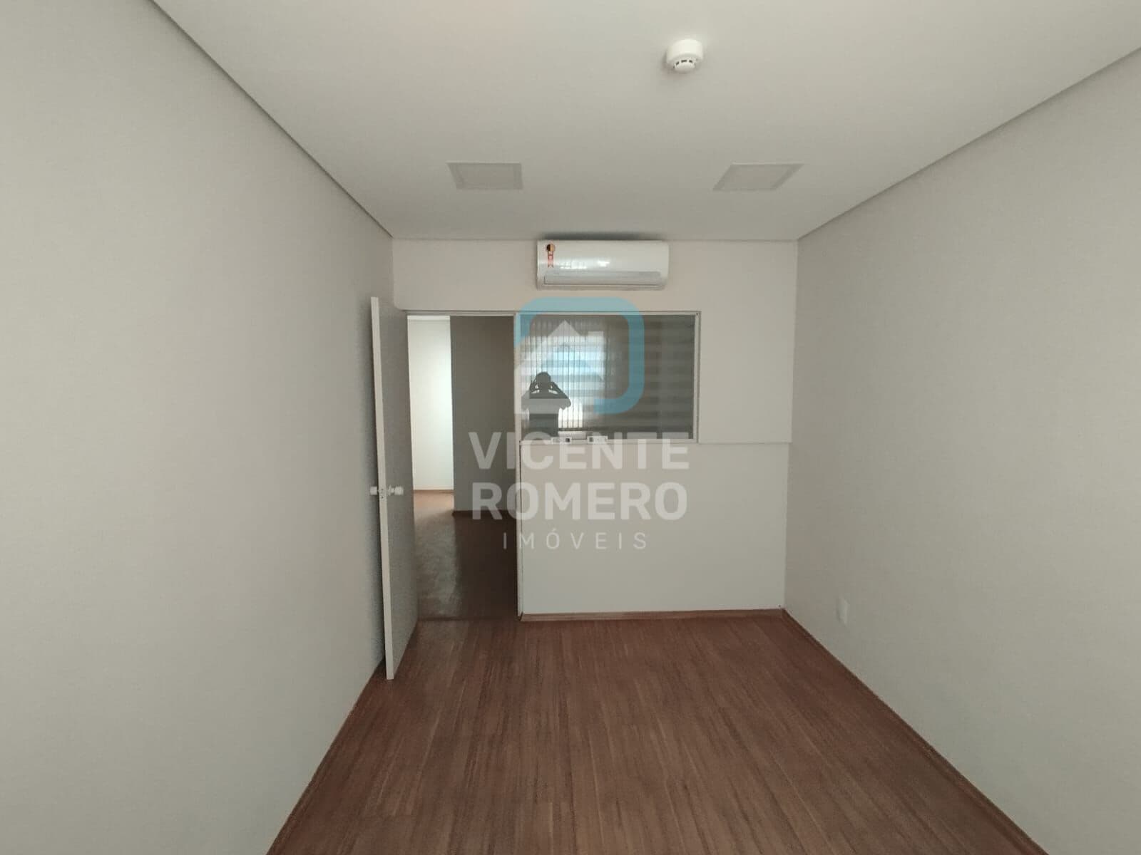 Sala comercial em cima da riomedica esquina do Forum VENDA OU LOCAÇÃO