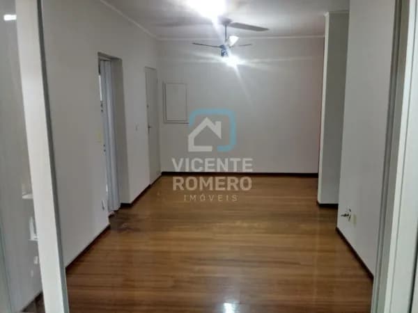 Apartamento com 3 Quartos e 2 banheiros à Venda, 89 m² por R$ 330.000