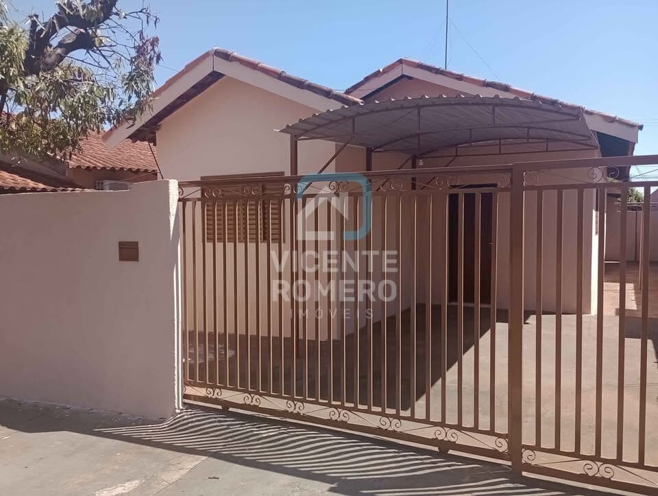 Casa Padrão 90 metros de construção 150 Metros de área total de terreno 3 Dormitórios 2 vagas