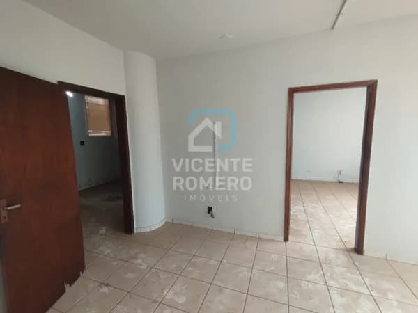 Sala comercial em cima da riomedica esquina do Forum VENDA OU LOCAÇÃO