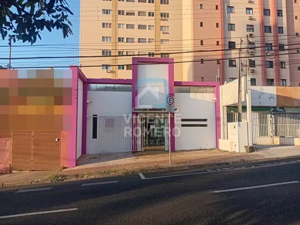 Excelente Casa Comercial 4 Salas + Recepção cozinha 2 bahneiros 3 Vagas De Garagem Descobertas