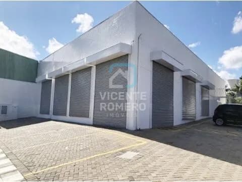 Excelente Salão Comercial Ultima Locação Estava Para Farmácia e Banco 1500 M² De Área Total De Terreno e 400M² De Área Construida