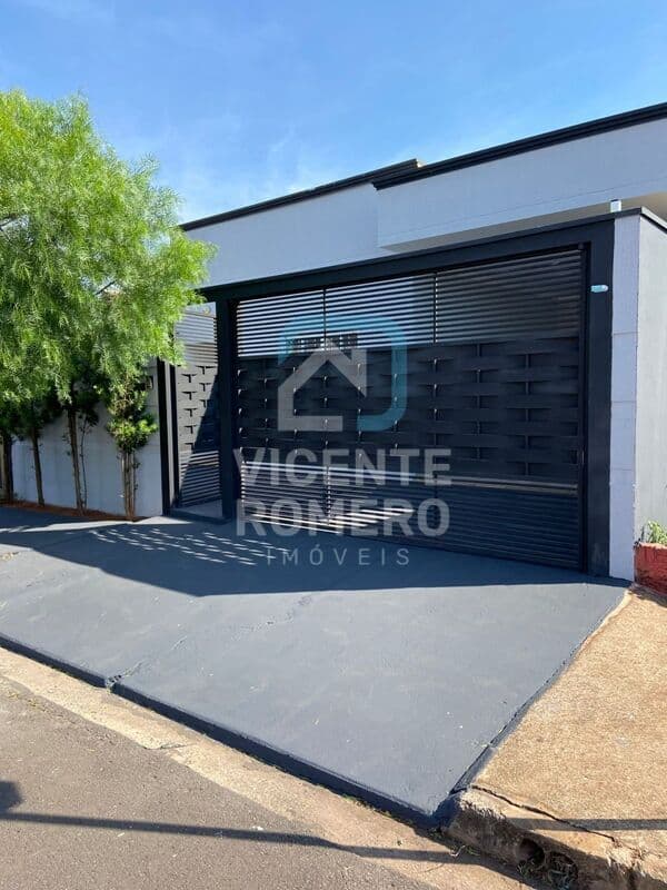 Casa a Venda Uso Misto Comercial e Residencial 2 Quartos 1 Suíte 1 Vaga + Salão Comercial