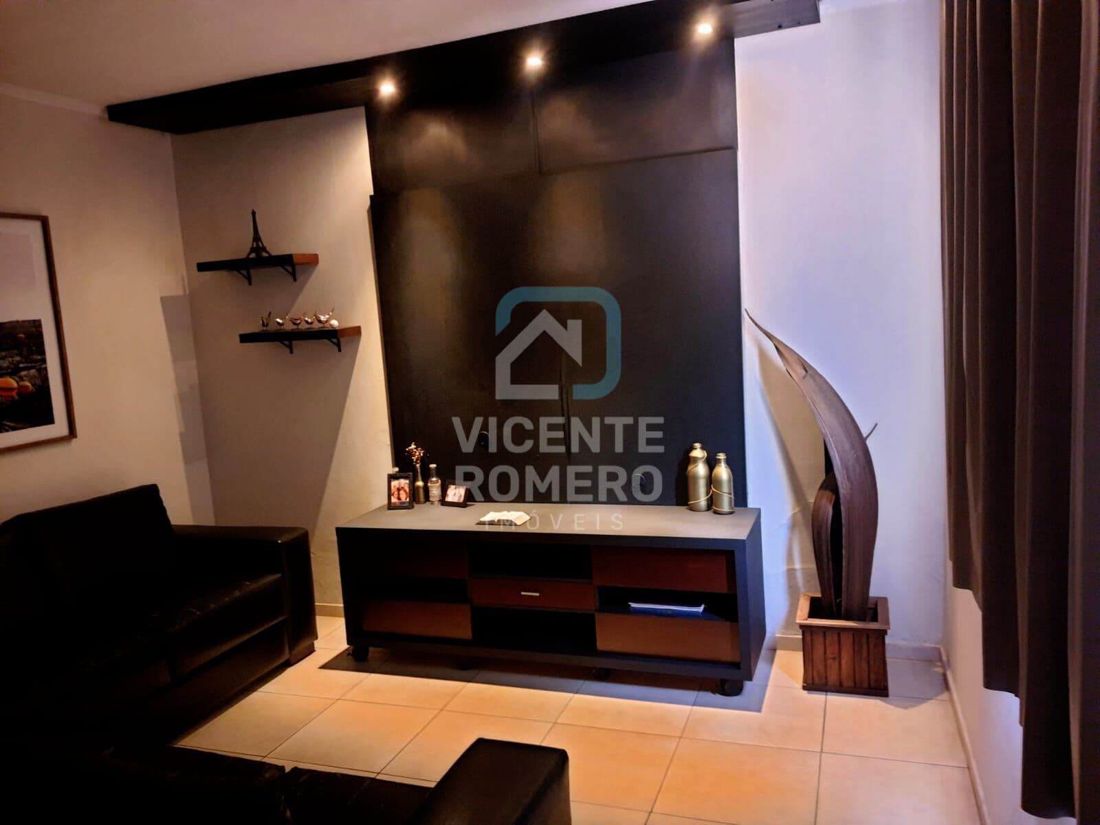 Casa Jardim Santa Catarina 3 dormitórios sendo 1 apto c armário 4 vagas Próxima ao colégio São José
