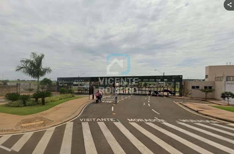 Terreno em Condomínio a Venda No maria Julia Próximo a Portaria