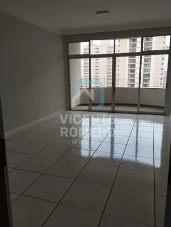Excelente Apartamento a Venda e Locação 3 Quartos sendo 1 Suíte 4 Banheiros 1 Vaga de garagem No Centro