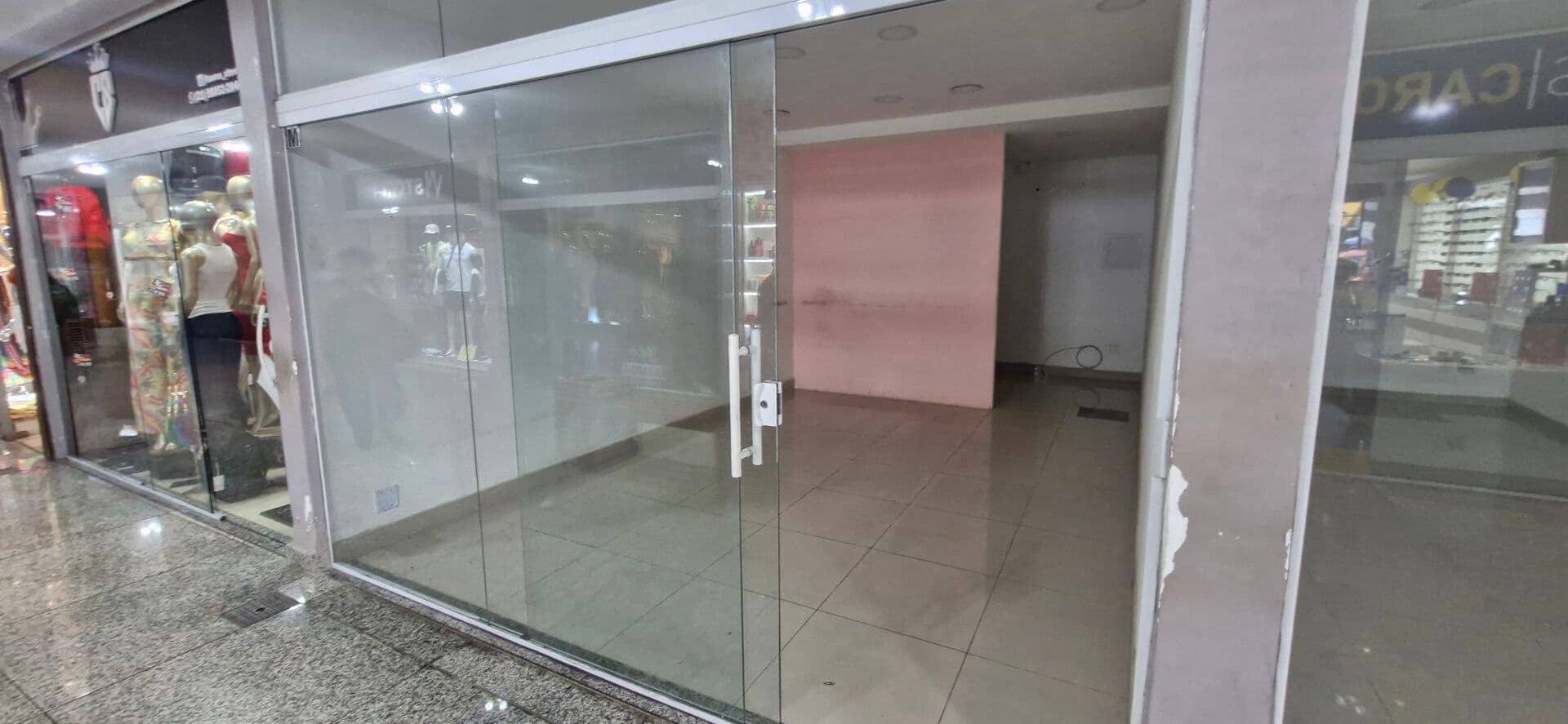 Ótima loja com 25 m² no Audi Shopping no centro de Campo Grande, Rio de Janeiro/RJ