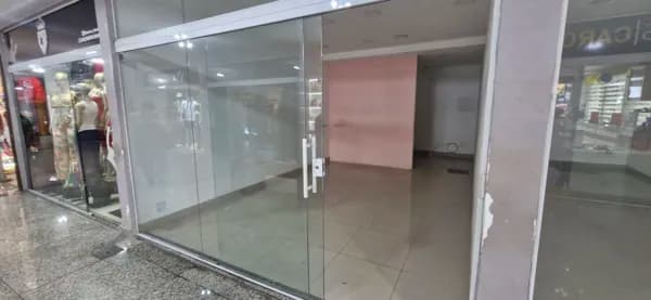Ótima loja com 25 m² no Audi Shopping no centro de Campo Grande, Rio de Janeiro/RJ