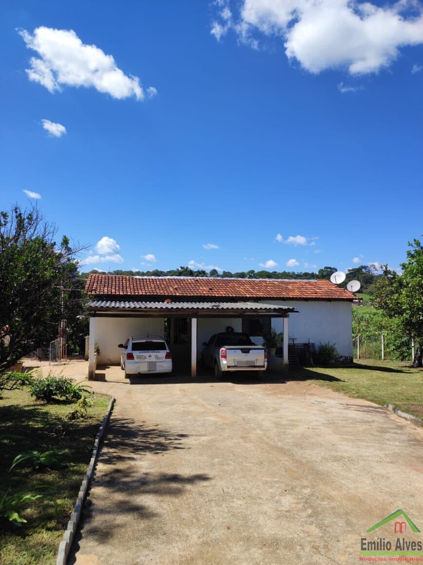 CHÁCARA COM CASA - SENADOR CANEDO