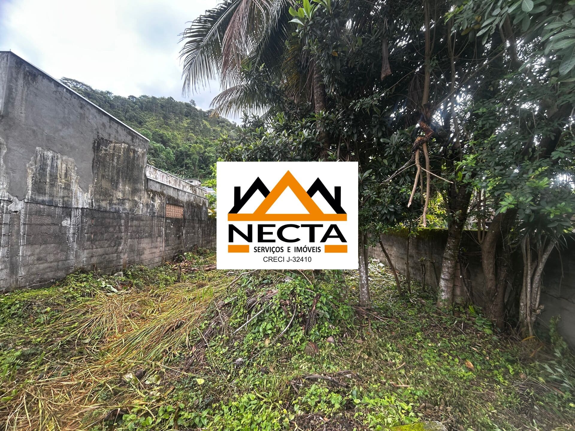 Lote/Terreno em Caraguatatuba - Centro