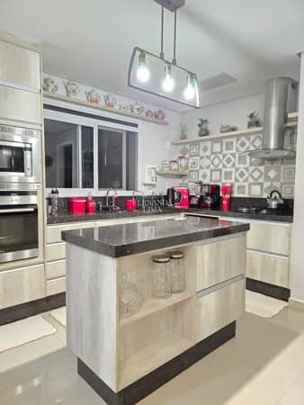 Apartamento 3 Dormitórios em Condomínio Century Plaza Residence