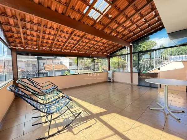 Casa para venda possui 135 metros quadrados com 2 quartos em Silveira - Santo André - SP