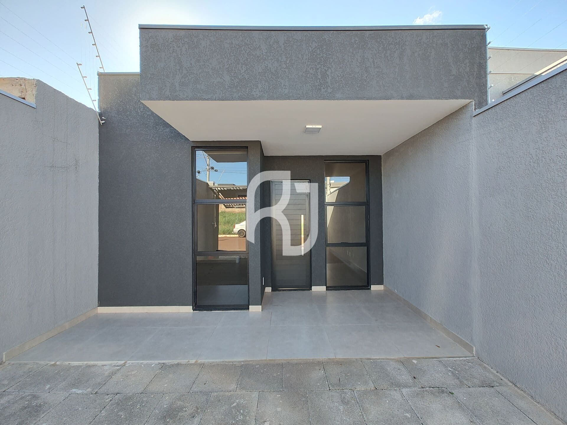 Casa moderna com suíte e ótimo acabamento no Positano