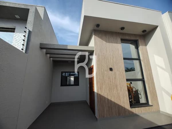 Oportunidade na Região Sul de Cascavel com suíte e sobra de terreno